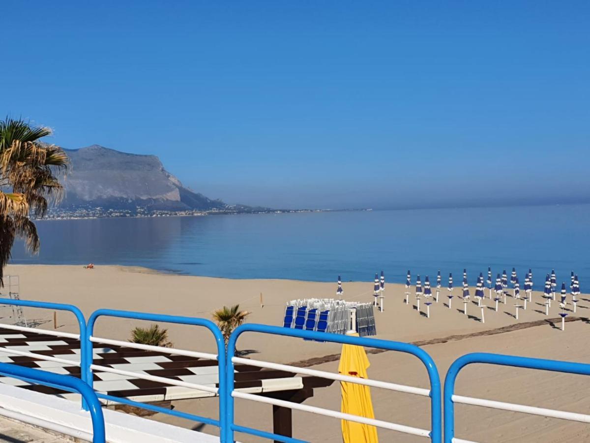 Villa La Dependance delle Mimose Isola delle Femmine Esterno foto